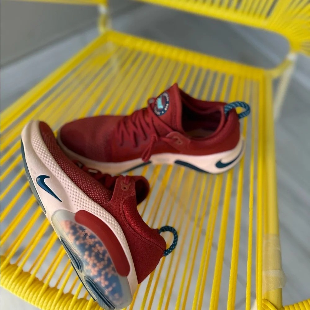 Nike Red Knit Running Shoes with Blue Accents